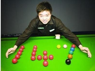 对猛龙跨季10连胜！布伦森35+6三分势不可挡 与场边球迷对喷太经典